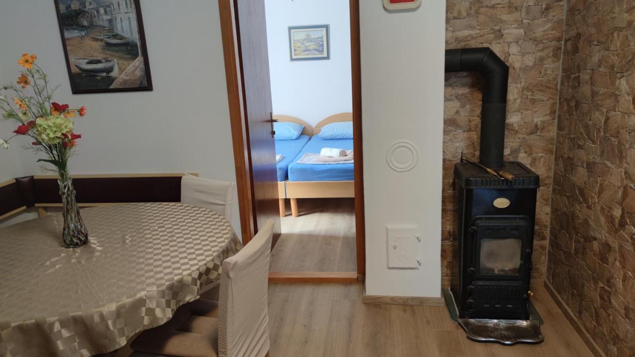 Apartments Tonkovic Kornic Luaran gambar